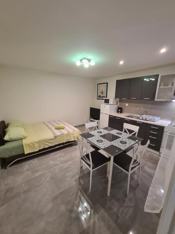 Apartments Kresan Сукошан Екстер'єр фото