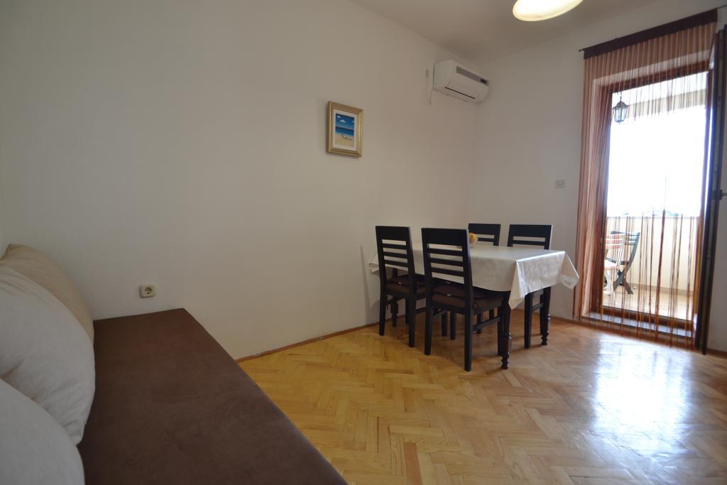 Apartments Kresan Сукошан Екстер'єр фото