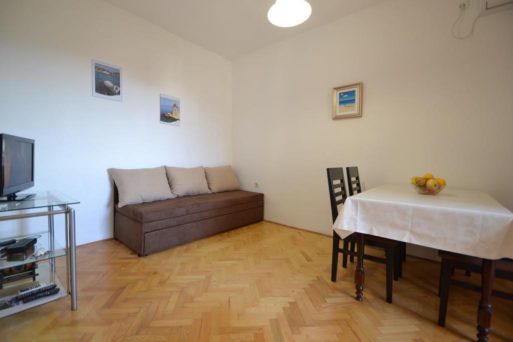 Apartments Kresan Сукошан Екстер'єр фото